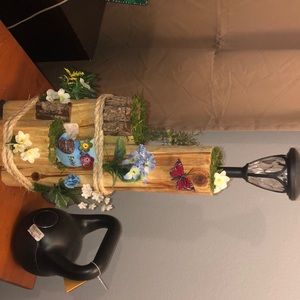 Solar powered decorative porch light